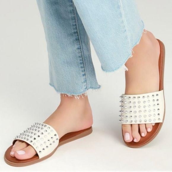 Shoes - Spiked Slides in White/Silver